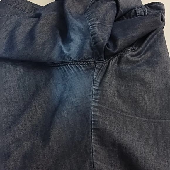 Gap 1969 Very Lightweight 100% cotton dark denim 5 pocket jean shorts - Picture 3 of 12